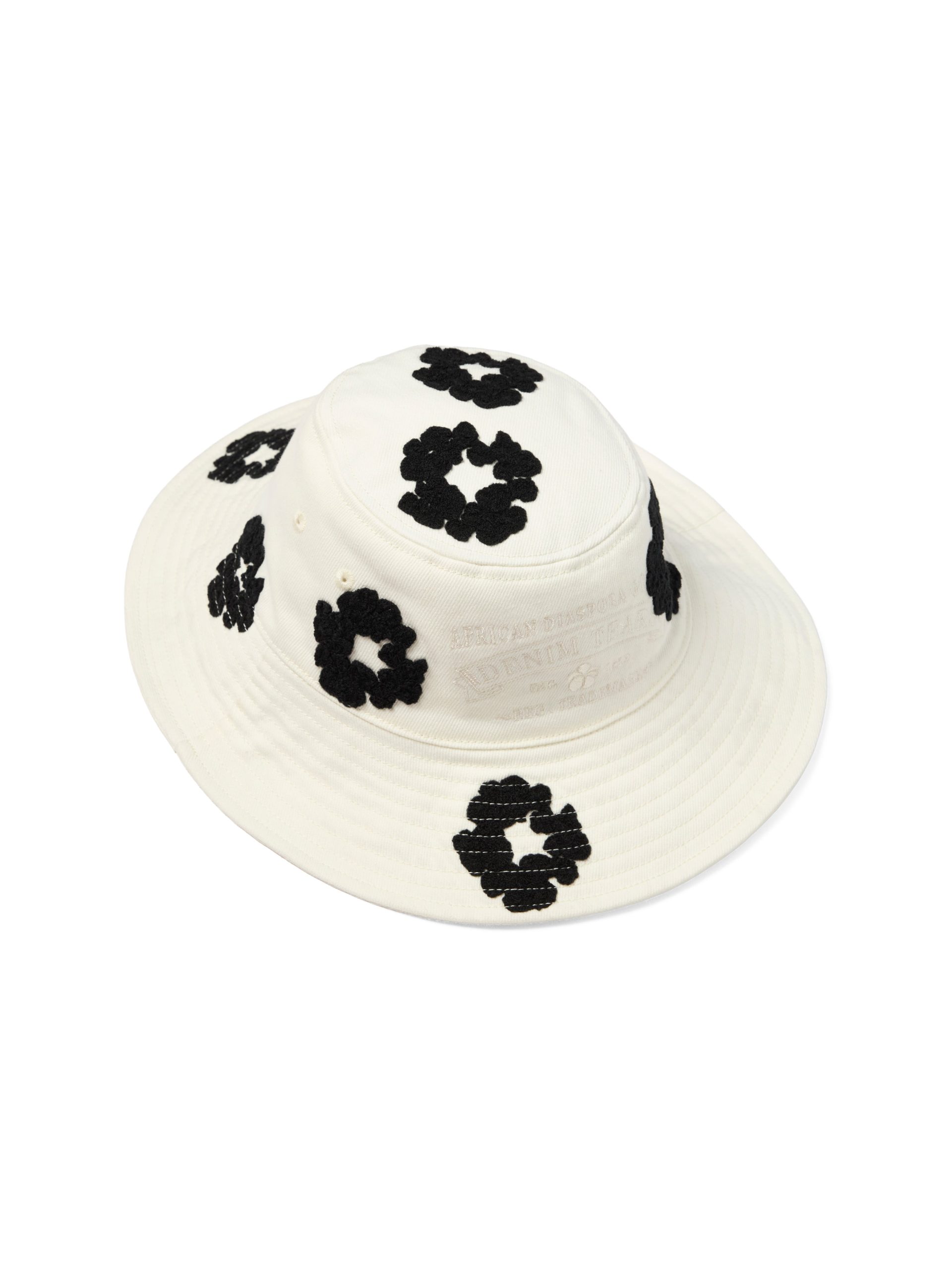 CWBUCKETHAT_WHITE_3Q